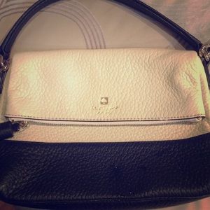 Kate Spade black n white purse!!